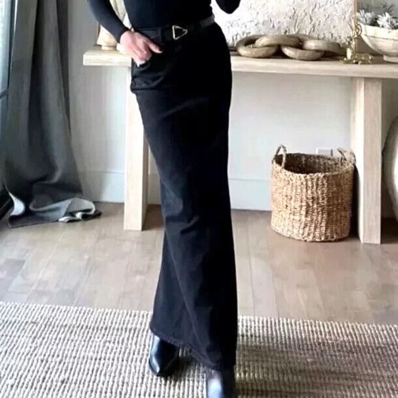 Reformation Dresses & Skirts - Unworn Reformation Daria Ultra High Rise Denim Maxi Skirt in Nidri